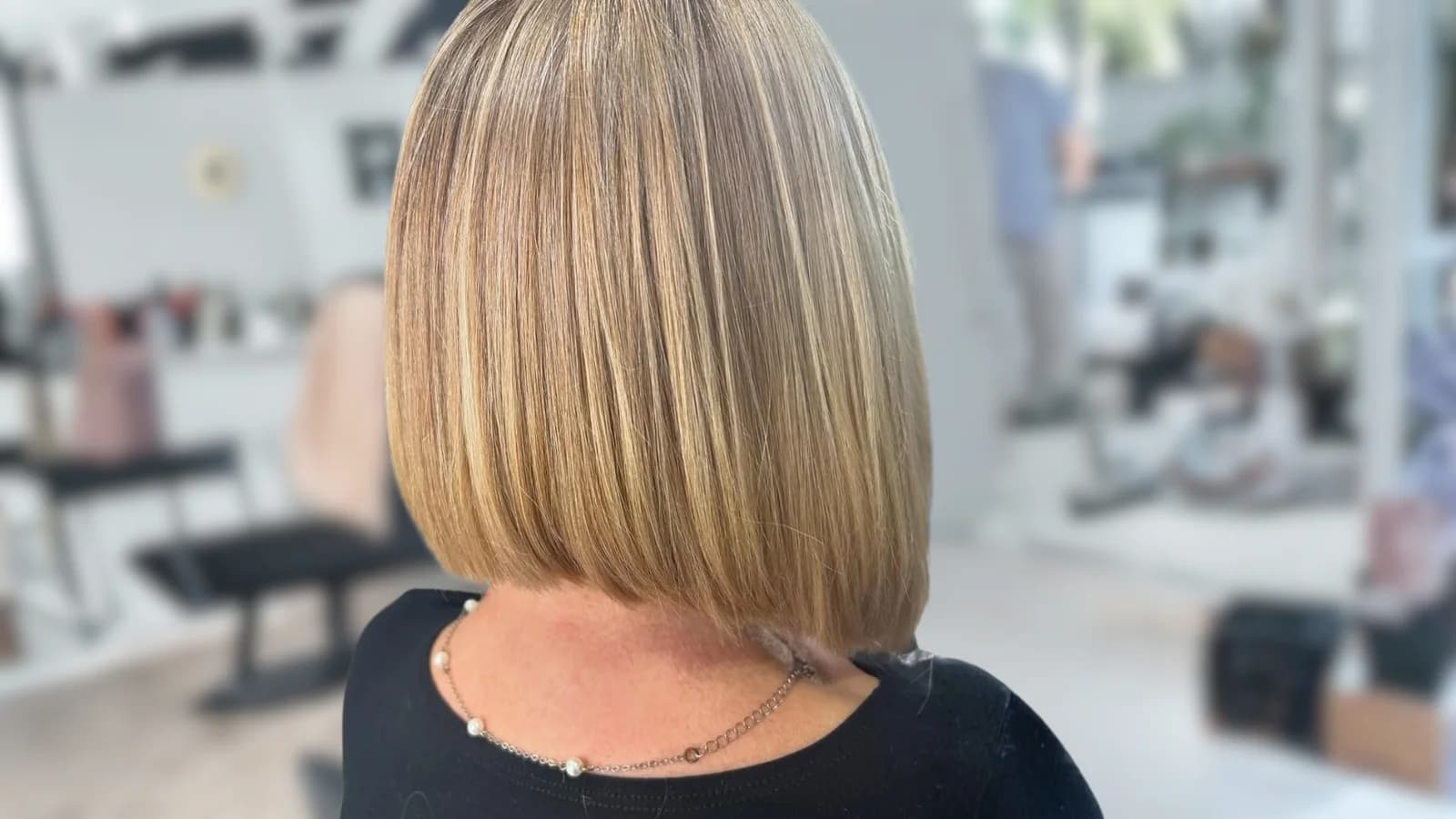 Estilismo, corte y servicios integrales de peluquería